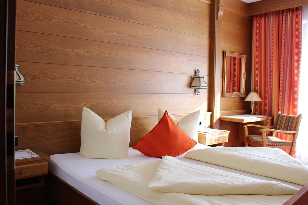 Alpenmotel Saeuling Пинсванг Экстерьер фото